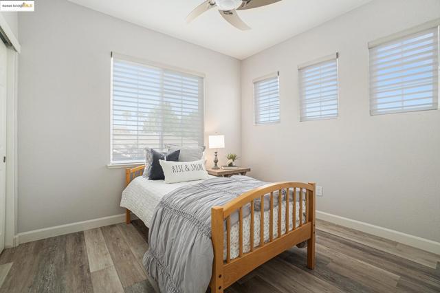 1139 Jordan Ct, Brentwood CA: https://media.crmls.org/mediaz/20a9a278-f0ea-4df1-ba9a-44daf14e936e.jpg