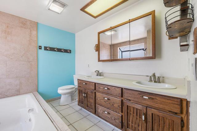 5343 Encelia Drive, 29 Palms CA: https://media.crmls.org/mediaz/20a9b01c-c145-4fd8-9ccd-a344ed1d50db.jpg