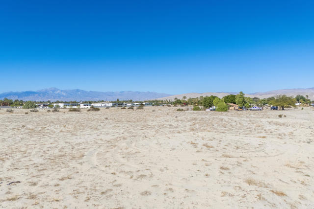 35335 Via Josefina, Rancho Mirage CA: https://media.crmls.org/mediaz/20a9d95e-a19b-4b67-b8f1-5118a1a5d853.jpg