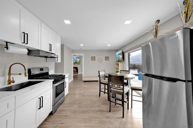3716 Duffy Way, Bonita CA: https://media.crmls.org/mediaz/20aad8b6-7790-4c79-b0be-b33ab21787b1.jpg