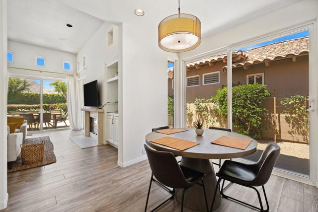 48205 Via Solana, La Quinta CA: https://media.crmls.org/mediaz/20ab4bb7-30e7-457e-b1c9-4b04683ce20e.jpg