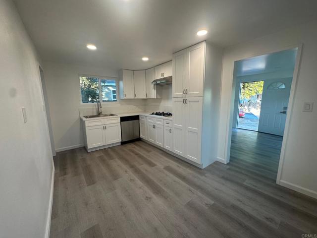 Detail Gallery Image 5 of 22 For 742 44 Morrison St, San Diego,  CA 92102 - 3 Beds | 2 Baths