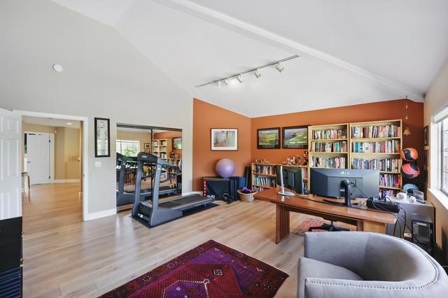 3239 Pinot Blanc Way, San Jose CA: https://media.crmls.org/mediaz/20abbe06-efac-4a72-bea6-5b40bb0c4d2c.jpg