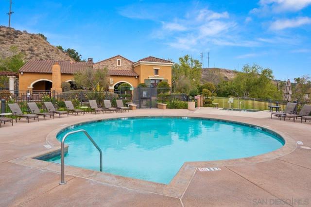 2701 Villas Way, San Diego CA: https://media.crmls.org/mediaz/20abe78e-2d73-4628-8d4e-9ec7e3deb4f8.jpg