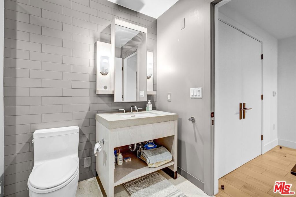 MLS #26865997 image #17