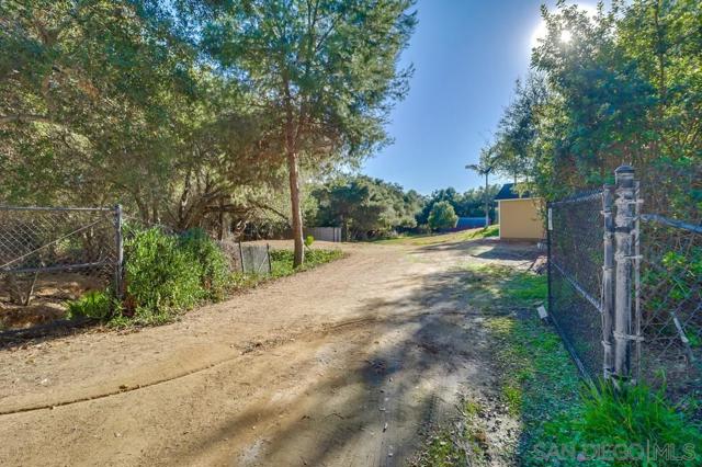 2891 Los Alisos Dr, Fallbrook, California 92028, 4 Bedrooms Bedrooms, ,4 BathroomsBathrooms,Single Family Residence,For Sale,Los Alisos Dr,250016980SD