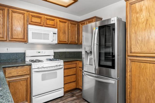 4325 Heritage Place, Stockton CA: https://media.crmls.org/mediaz/20add715-0f07-4e68-8748-7efce60672b1.jpg