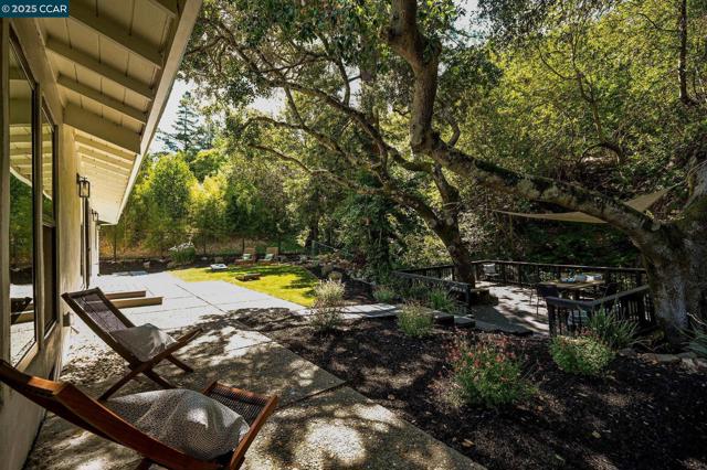 148 Draeger Drive, Moraga CA: https://media.crmls.org/mediaz/20ae5280-37e5-419e-9a11-7054ebad81fa.jpg