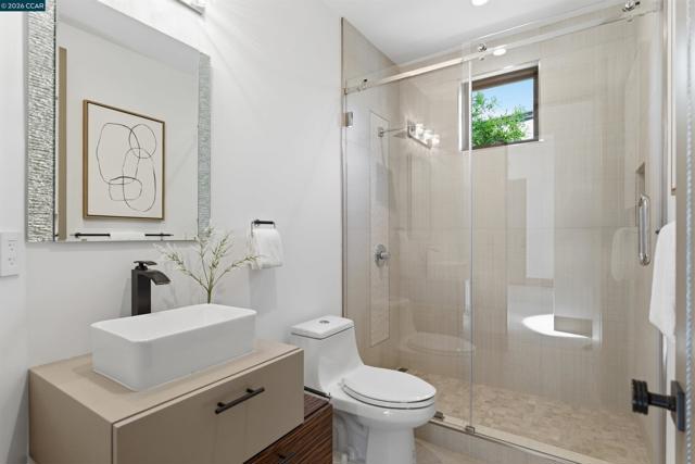 Image 15 of 48 For 11 Bigleaf Road