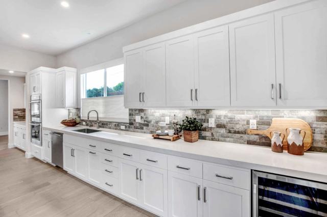 100 Waterstone Court, Napa CA: https://media.crmls.org/mediaz/20afcff6-3386-4989-8de1-e6d532a332fd.jpg