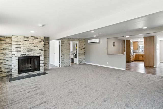 Detail Gallery Image 11 of 17 For 9352 Carlton Hill Blvd, Santee,  CA 92071 - 3 Beds | 2 Baths