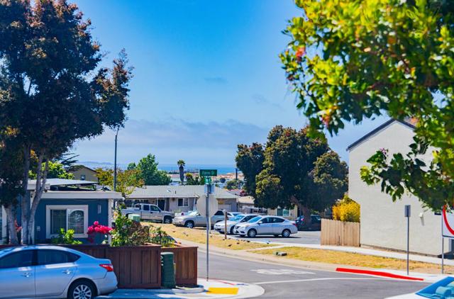 1622 Flores Street, Seaside CA: https://media.crmls.org/mediaz/20b02ac4-48da-48b4-b0ee-2a8cdbfcdc11.jpg