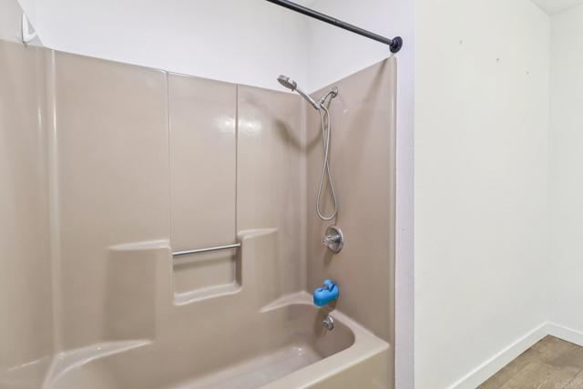 1797 99 Rabbit Hill, Fallbrook CA: https://media.crmls.org/mediaz/20b16176-fbb5-454a-97cb-8b7032042c0f.jpg