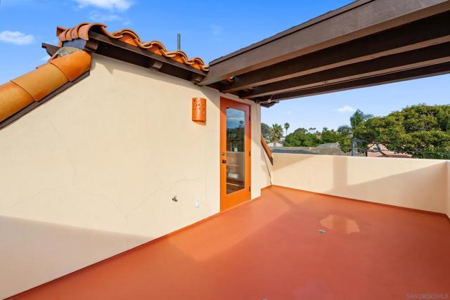 4685 Long Branch Ave, San Diego CA: https://media.crmls.org/mediaz/20b1de9c-d00e-4a0e-9036-47f31f6d8e07.jpg