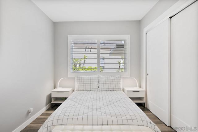 3980 Crown Point Drive, San Diego CA: https://media.crmls.org/mediaz/20b36579-1218-4f11-832e-9180c8213d8e.jpg