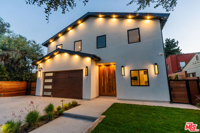 3076 Glenhurst Avenue, Los Angeles CA: https://media.crmls.org/mediaz/20b3764f-d37c-46f5-9622-a69e5bd83d4b.jpg