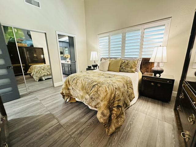 107 Tanglewood Trail, Palm Desert CA: https://media.crmls.org/mediaz/20b3ca13-c03a-4bd7-8914-51d9ef95e10d.jpg