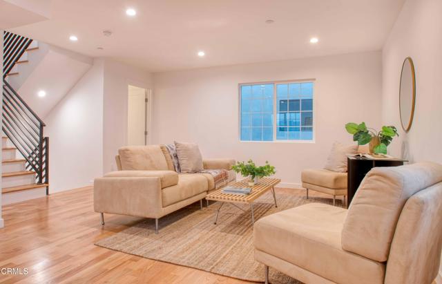 Detail Gallery Image 3 of 19 For 2327 1/2 Langdale Ave, Los Angeles,  CA 90041 - 3 Beds | 2/1 Baths