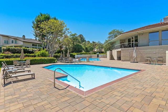 6635 Caminito Scioto, La Jolla CA: https://media.crmls.org/mediaz/20b6049d-650c-4991-b6e4-9d3a8a1c50ad.jpg