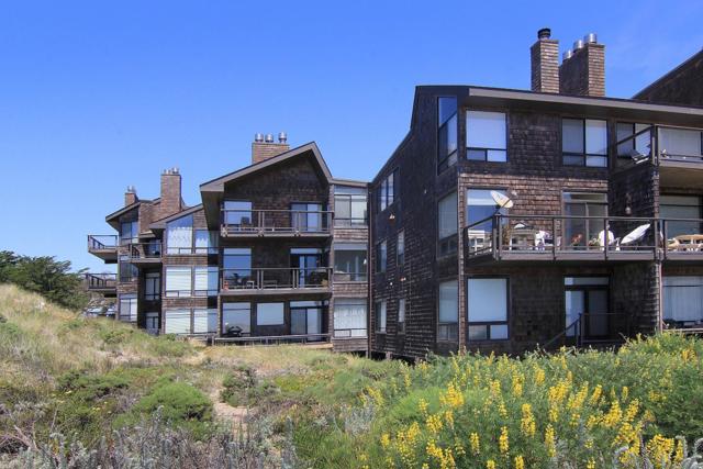 66 Pelican, Watsonville CA: https://media.crmls.org/mediaz/20b6bb72-5469-4740-9c22-0e4c6108f880.jpg