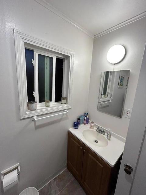 612 Central Avenue, Salinas CA: https://media.crmls.org/mediaz/20b83d9f-dc62-45cb-b2d6-6bab82066fd1.jpg