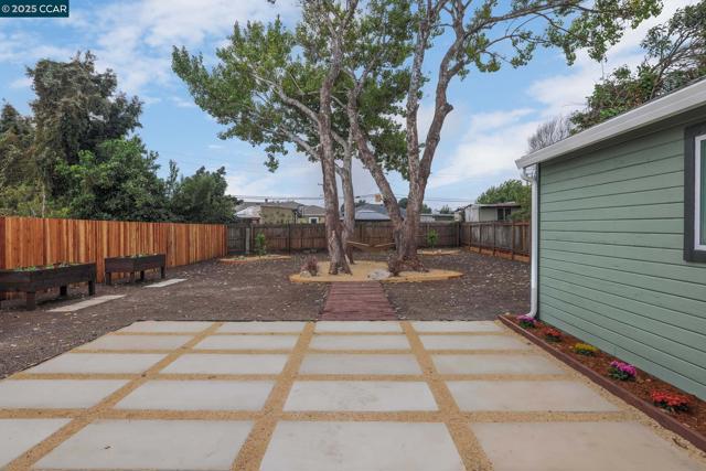 3064 Baywood Ln, San Pablo CA: https://media.crmls.org/mediaz/20b872eb-3d93-4421-9cfe-8c4c09c58075.jpg