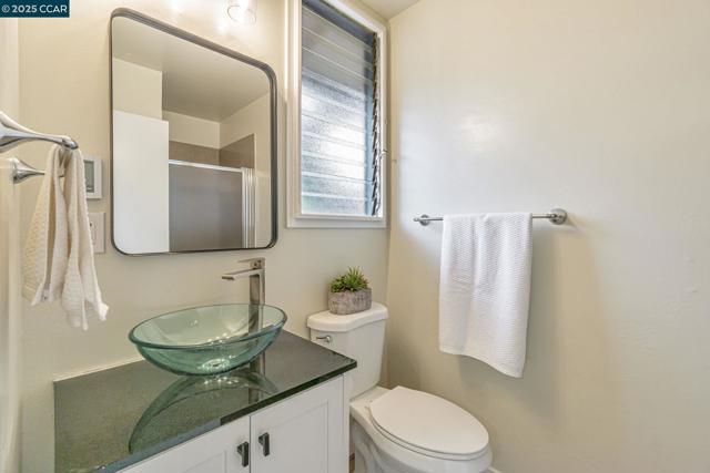 3119 Meadowbrook Dr, Concord CA: https://media.crmls.org/mediaz/20b88f25-7cb9-471c-a3ae-4e698c315952.jpg