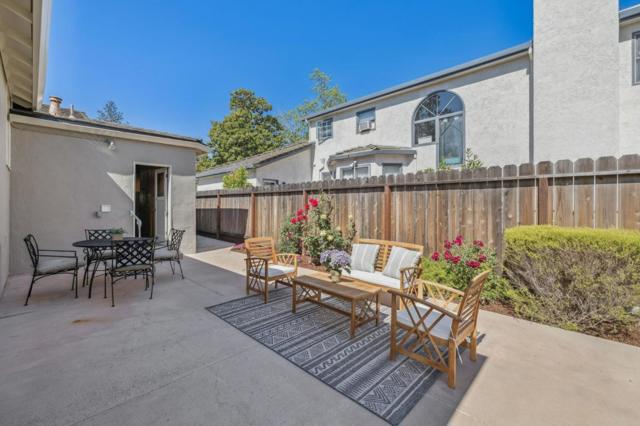 4061 Verdosa Drive, Palo Alto CA: https://media.crmls.org/mediaz/20b96100-2638-4c6f-bc44-8dbf839ed83a.jpg