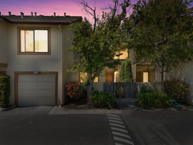 940 Cherry Glen Terrace, Fremont CA: https://media.crmls.org/mediaz/20b991e0-41f5-4213-88e5-d10d27bc1aa3.jpg
