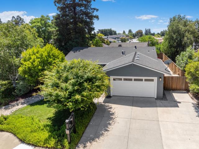 1660 Bluebonnet Way, Morgan Hill CA: https://media.crmls.org/mediaz/20bab840-ad29-4432-80ef-1a5146f16ce0.jpg