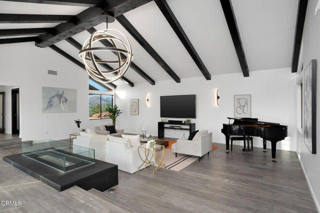 31673 Foxfield Drive, Westlake Village CA: https://media.crmls.org/mediaz/20bb5632-0fe9-4e74-a621-fd2254a999f2.jpg