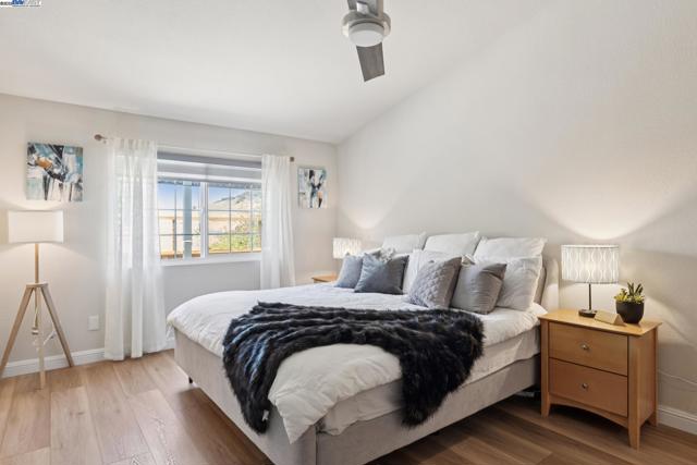5408 La Salle Way, Vallejo CA: https://media.crmls.org/mediaz/20bc7369-d42f-406f-9731-bbd42b8bcab3.jpg