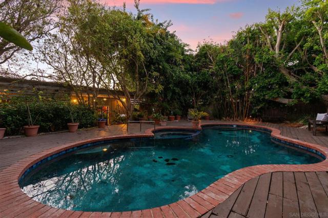 13635 Pine Needles, Del Mar CA: https://media.crmls.org/mediaz/20bdccd0-476d-4acf-991f-0bc481111529.jpg