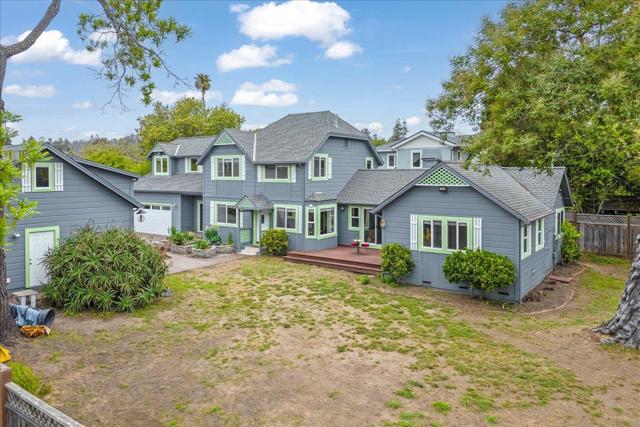 334 Park Way, Santa Cruz CA: https://media.crmls.org/mediaz/20c06928-b738-4b46-b80a-3ee33114786f.jpg