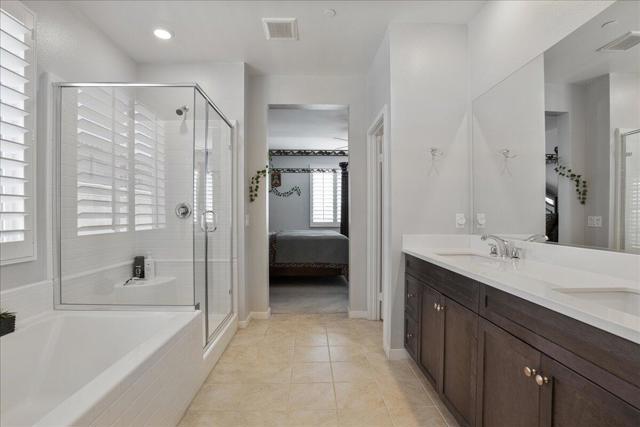 40804 Varese Street, Indio CA: https://media.crmls.org/mediaz/20c210b3-6fbb-4042-bf91-6dac01b3d542.jpg