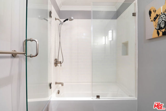 740 N Kings Road, West Hollywood CA: https://media.crmls.org/mediaz/20c29637-2fb3-48a0-b40c-5b1f034859c8.jpg