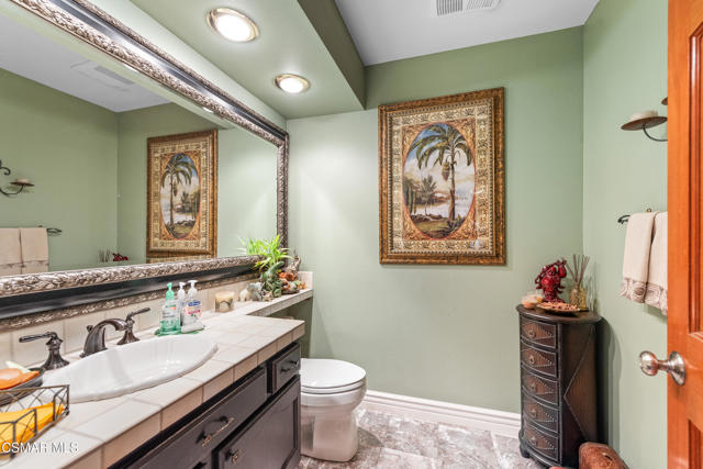 5924 Rainbow Hill Road, Agoura Hills CA: https://media.crmls.org/mediaz/20c2b292-3ed8-45f6-9f12-afcaa5726166.jpg