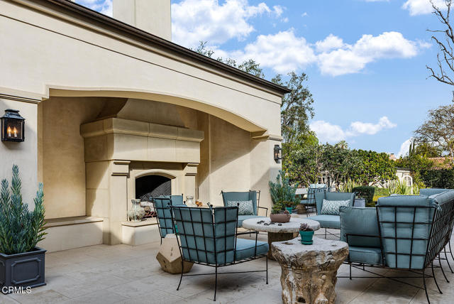 1425 Lombardy Road, Pasadena CA: https://media.crmls.org/mediaz/20c41d31-cf5d-4e5f-a426-3d36e0f3ec59.jpg