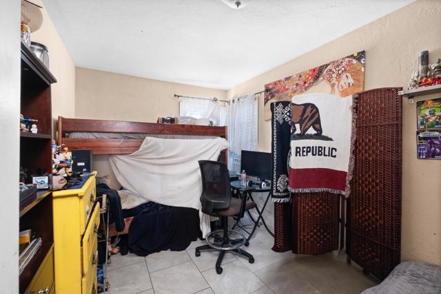3577 79 Highland Ave, San Diego CA: https://media.crmls.org/mediaz/20c42339-3ed7-4a24-98a3-c9e1093b9c62.jpg