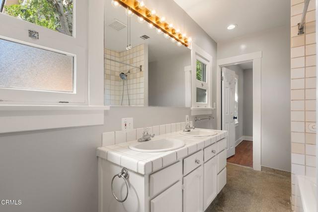 3851 Blanche Street, Pasadena CA: https://media.crmls.org/mediaz/20c4d44e-b718-48dd-9c46-c13732cfbe28.jpg