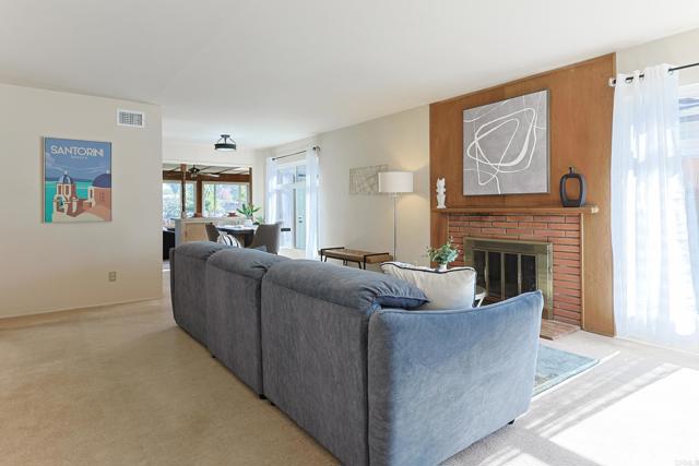 Detail Gallery Image 10 of 68 For 6045 Broadmoor Dr, La Mesa,  CA 91942 - 3 Beds | 1/1 Baths