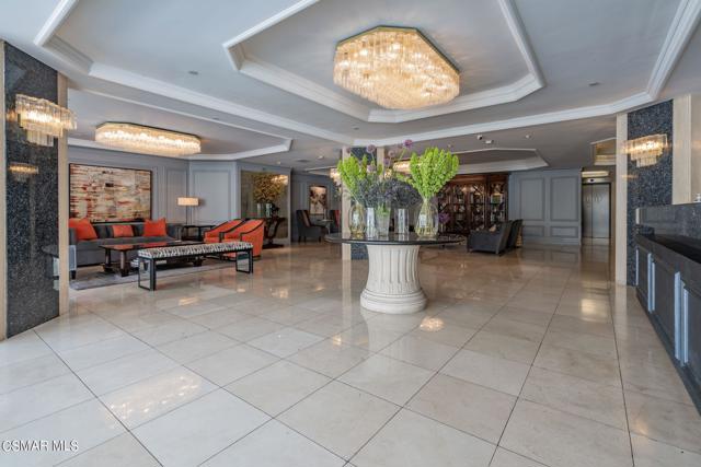 10660 Wilshire Boulevard, Los Angeles CA: https://media.crmls.org/mediaz/20c51f5c-d795-4278-9133-c709b9ef4e13.jpg