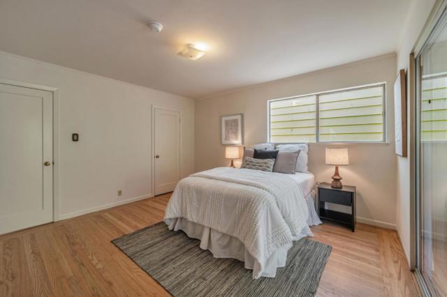 319 Sweeny Street, San Francisco CA: https://media.crmls.org/mediaz/20c810b0-ccd5-4c49-a40a-5048472fb92c.jpg