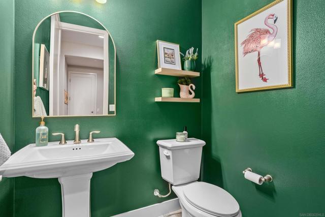 303 Ventasso Way, Fallbrook CA: https://media.crmls.org/mediaz/20c81eed-6dca-4c5b-b338-cf928c5d2b15.jpg