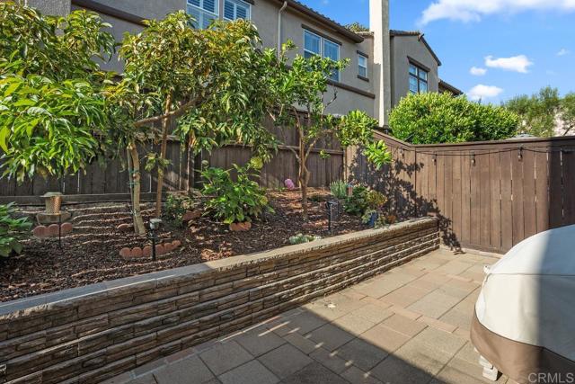 646 Sumner Way, Oceanside CA: https://media.crmls.org/mediaz/20c83b64-9bc7-4f6d-9b4a-b3b6ab48eba9.jpg