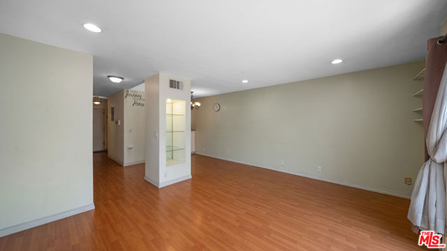 4807 BECK Avenue, 13 photo 6