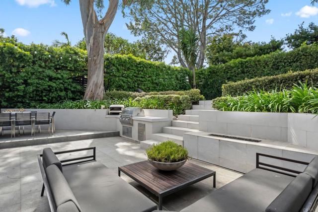 Detail Gallery Image 10 of 19 For 13936 Mira Montana Dr., Del Mar,  CA 92014 - 4 Beds | 2/1 Baths