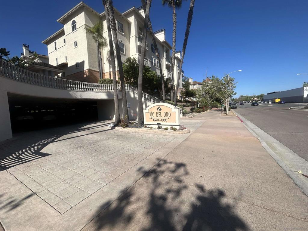 640 Camino De La Reina - photo 2