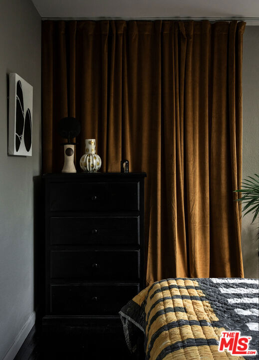 https://media.crmls.org/mediaz/20ca792d-586a-4307-abb6-0611672e0e12.jpg?preset=X-Large