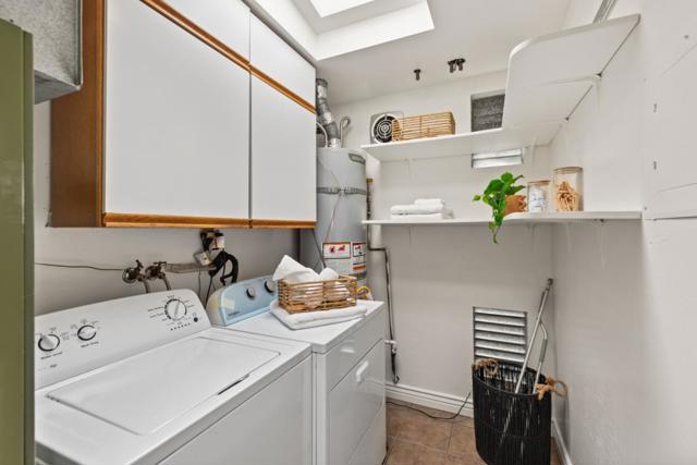 4163 Park Boulevard, Palo Alto CA: https://media.crmls.org/mediaz/20cb6050-4ca1-43f6-8f5d-254eb2fd4851.jpg